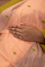 Phulia – Peach Pure Cotton Handloom Jamdani Saree - Image 4