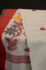 Phulia – Multicolour Floral Pure Cotton Handloom Jamdani Saree - Image 3