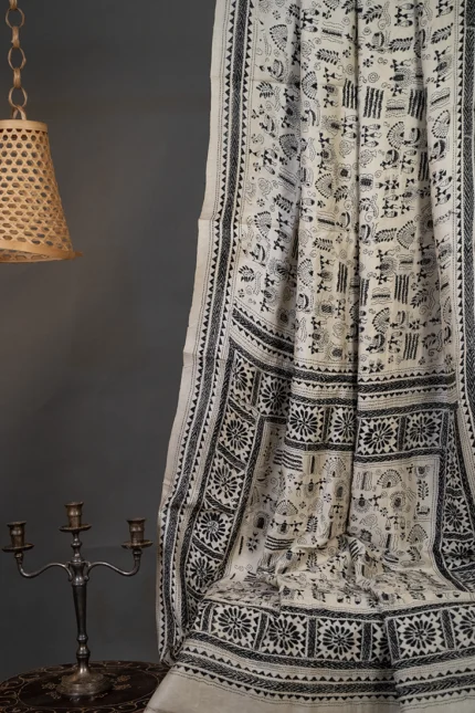 Bolpur – Hand-Stitched Beige Tribal Motif Nakshi Kantha Saree