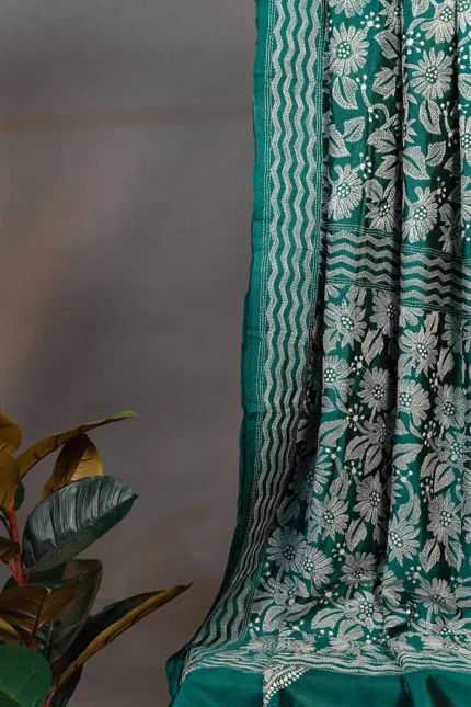 Bolpur – Hand-Stitched Sea Green White Floral Nakshi Kantha Saree