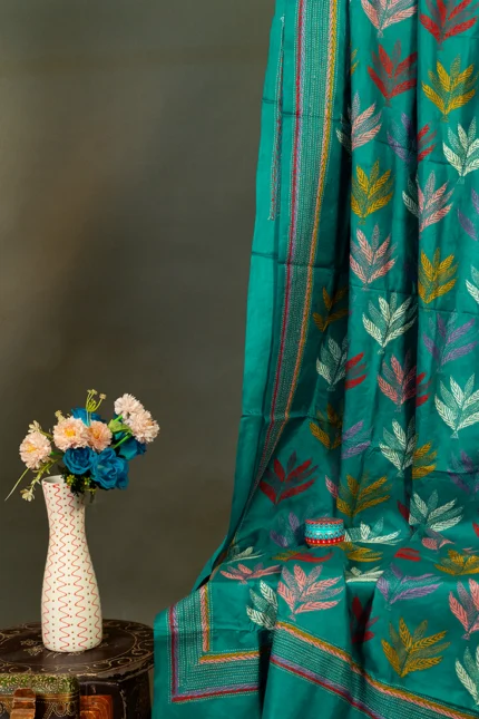 Bolpur – Hand-Stitched Green Maple Leaf Motif Nakshi Kantha Saree