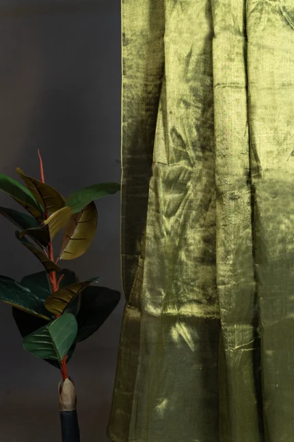 Phulia – Handwoven Moss Green Raga Tissue Silk Saree