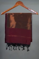 Phulia – Maroon Handloom Saree with Lustrous Metallic Highlights - Image 4