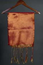 Phulia – Handwoven Coral Pink Raga Tissue Silk Saree - Image 4