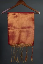 Phulia – Handwoven Coral Pink Raga Tissue Silk Saree - Image 3