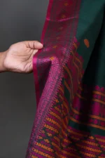 Phulia – Green Modern Geometric Design Pure Cotton Handloom Saree - Image 4