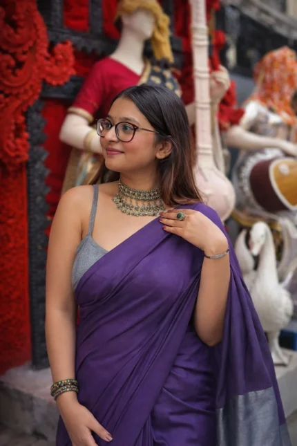 Phulia – Royal Violet Handwoven Saree with Lustrous Metallic Highlights